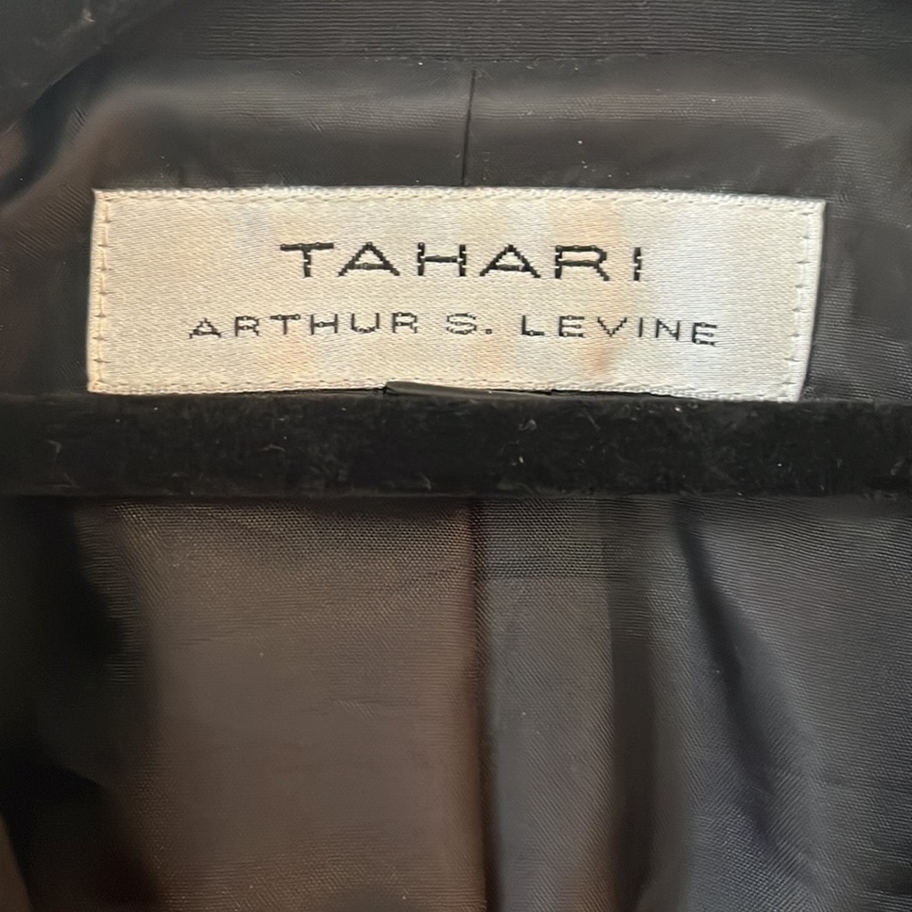 Tahari black blazer - Picture 3 of 3